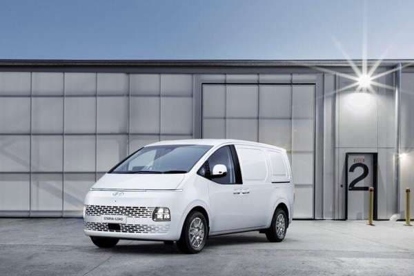2026 Hyundai STARIA LOAD