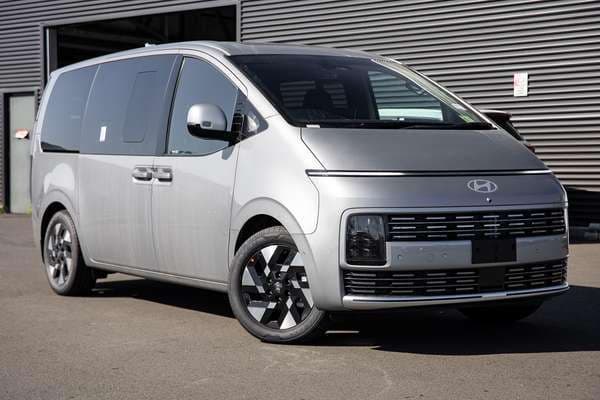 2026 Hyundai STARIA