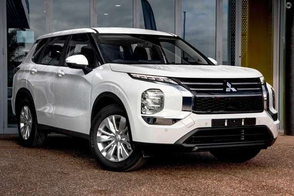 2025 Mitsubishi Outlander